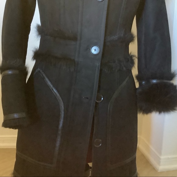 Authentic Burberry London shearling jacket - Picture 4 of 13
